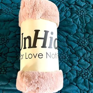 Unhide Lil marsh 50x60 pink